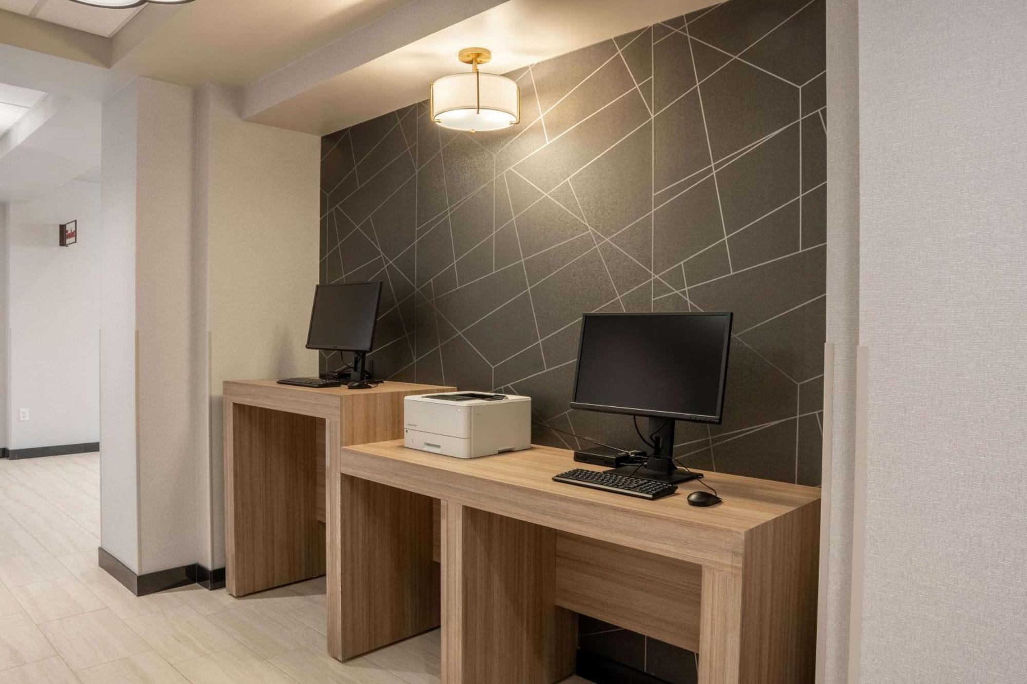Drury Plaza Hotel Колледж-Стейшн Экстерьер фото